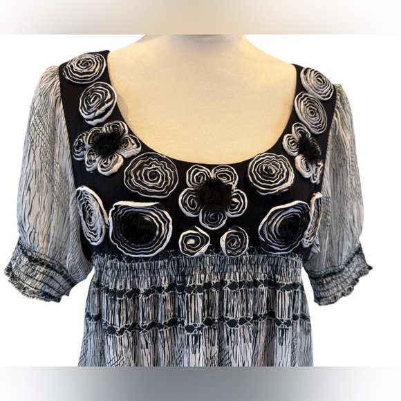 ECI New York Black and White Dress - Picture 3 of 6